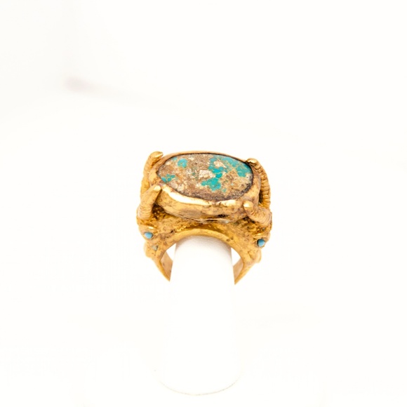 *SOLD* Double Ram Turquoise Ring // Size 7.5 - Picture 5 of 6